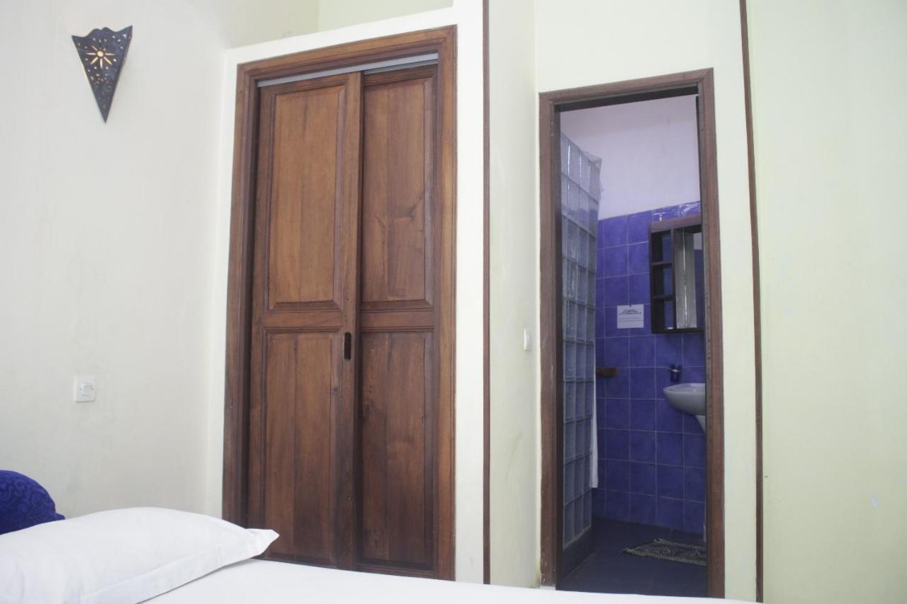 Central Hotel Antsiranana Bilik gambar